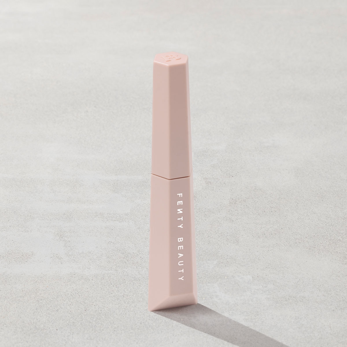 HELLA THICC MASCARA PRIMER (PRIMER DE MÁSCARA PARA PESTAÑAS)